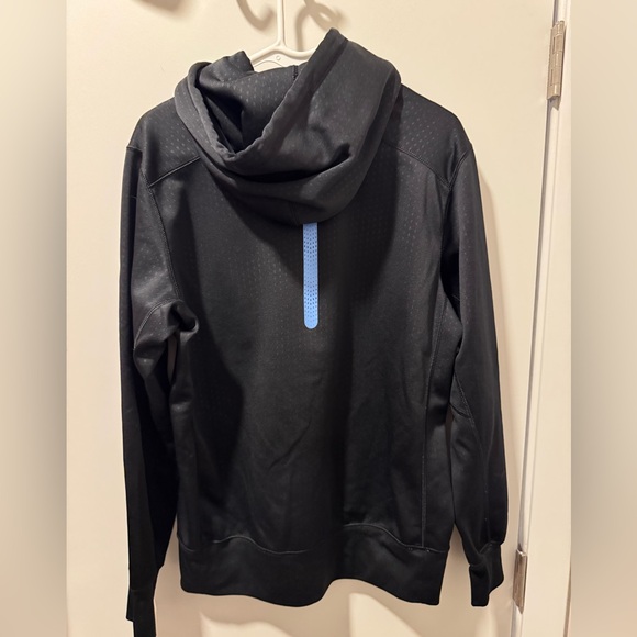 Nike UNC Tar Heels Men's Hoodie - Picture 3 of 4